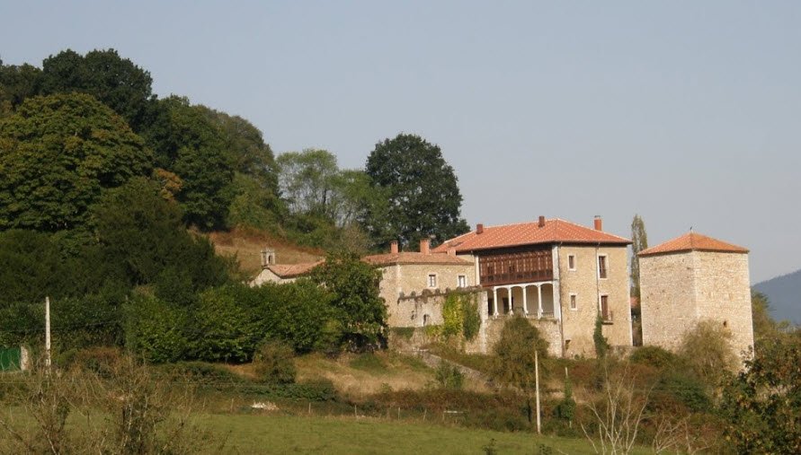 Torre y palacio de los Ferrera, Spain